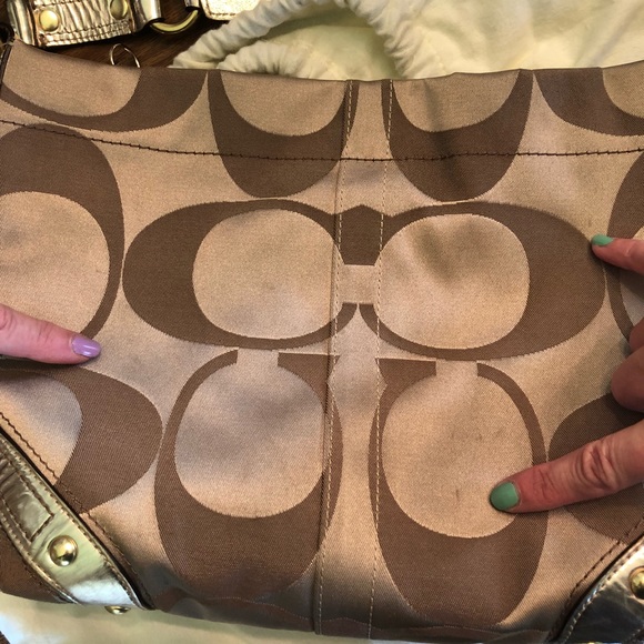 Nice Coach Carly gold & signature c hobo bag - Picture 7 of 8